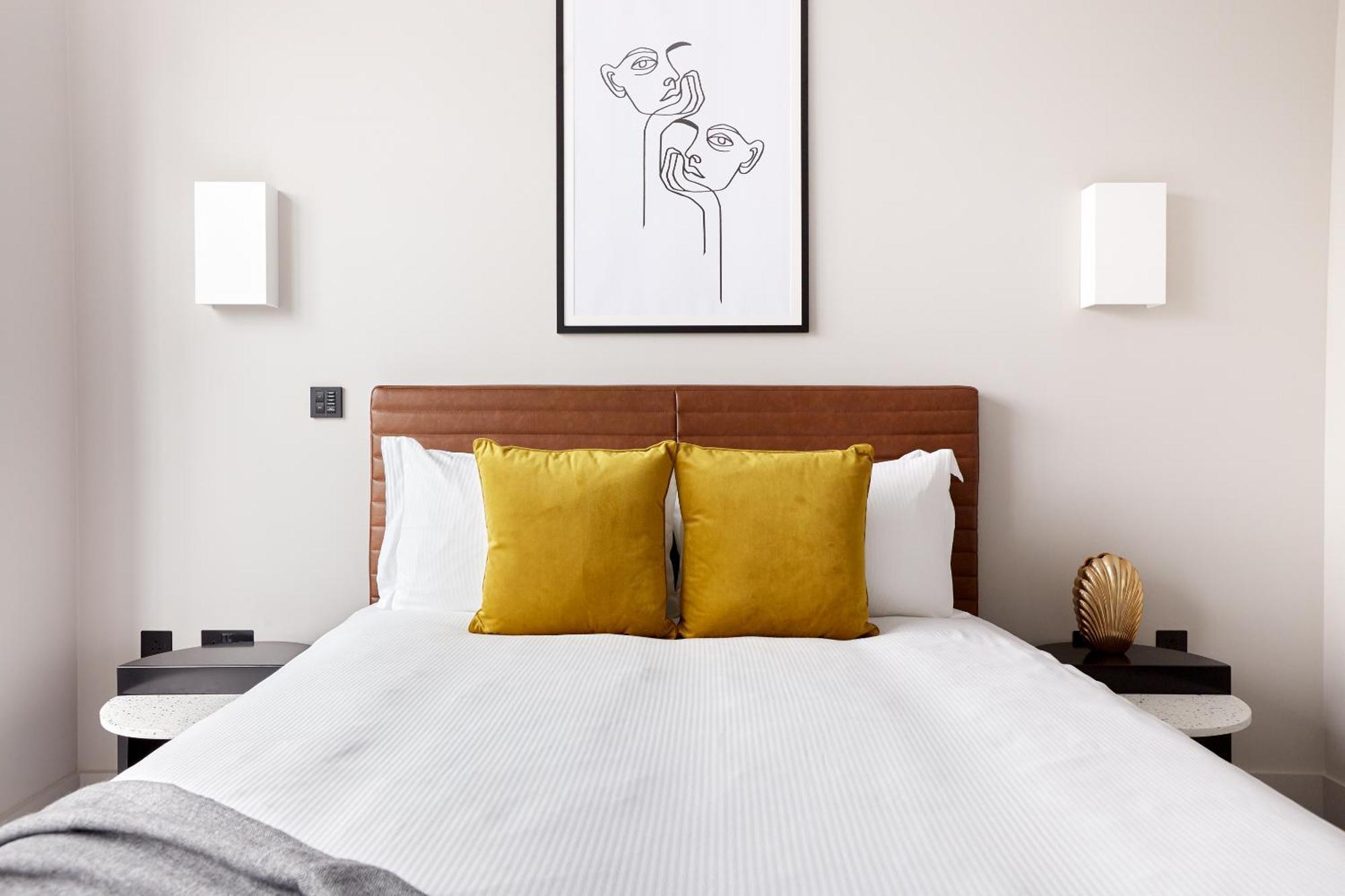 Sonder L Back Hill Aparthotel London